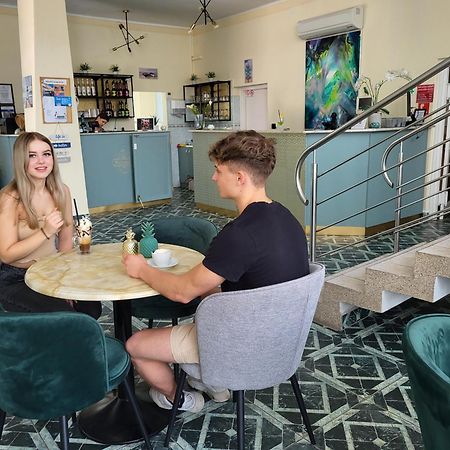 Doris Hotel Siófok Buitenkant foto