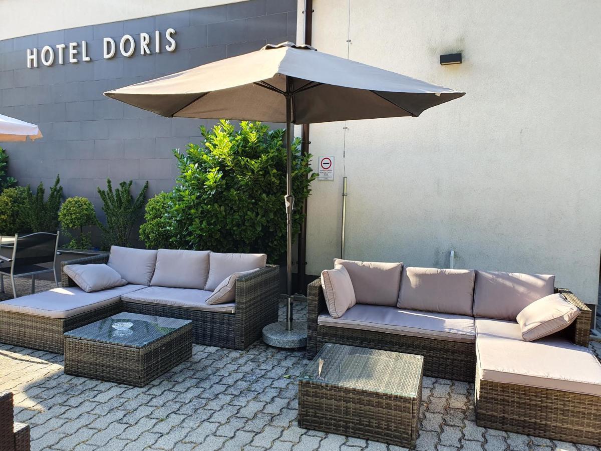 Doris Hotel Siófok Buitenkant foto