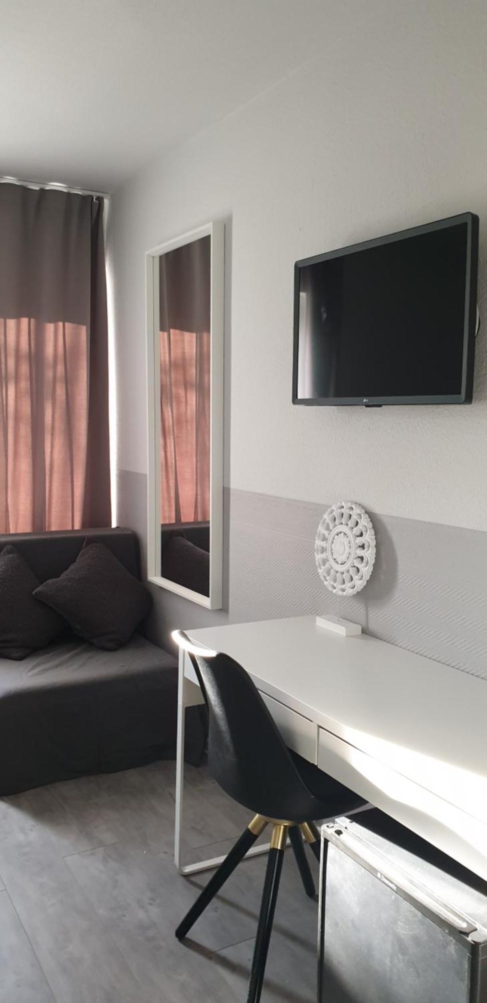 Doris Hotel Siófok Buitenkant foto