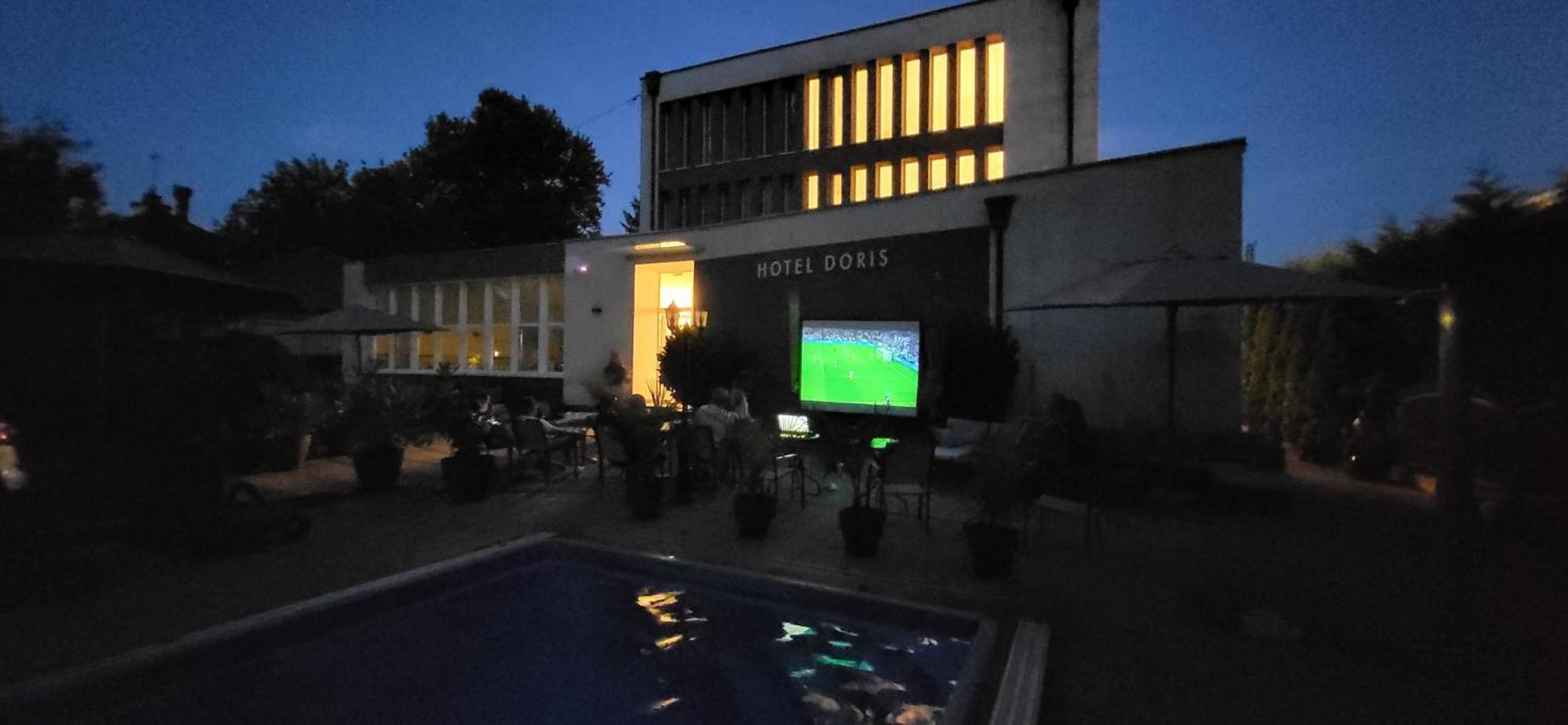 Doris Hotel Siófok Buitenkant foto