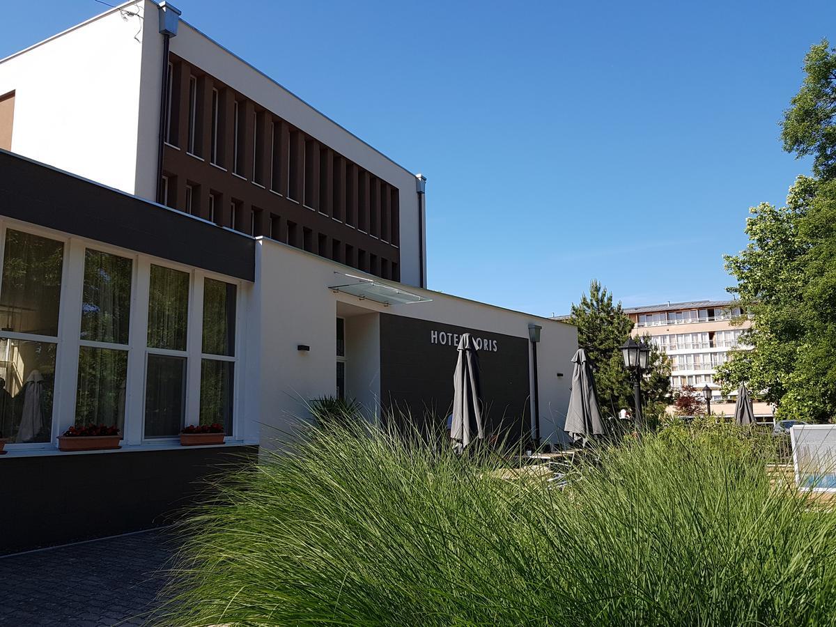Doris Hotel Siófok Buitenkant foto